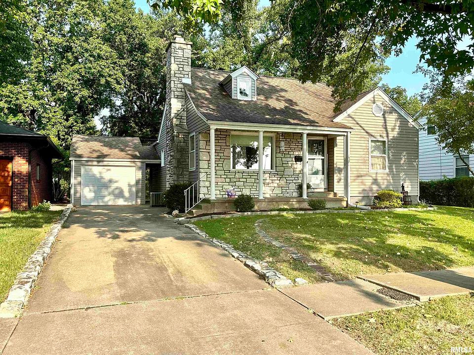 1st image of 210 S Laurel Ave