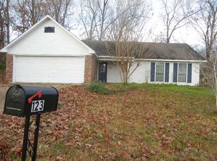 123 Scotland Rd, Clinton, MS 39056