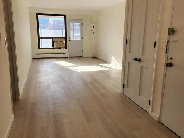 61-25 98 Street #14C, Rego Park, NY 11374