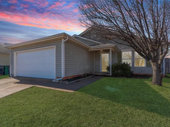 14825 Moon Daisy Dr, Edmond, OK 73013