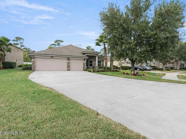 72 BRADFORD LAKE Circle, Jacksonville, FL 32218