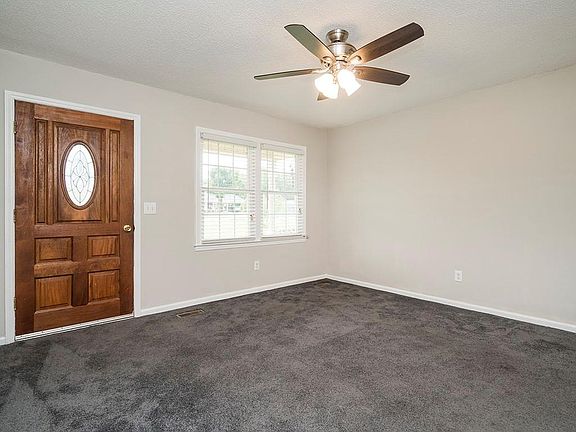 5th image of 847 Porterfield Ave