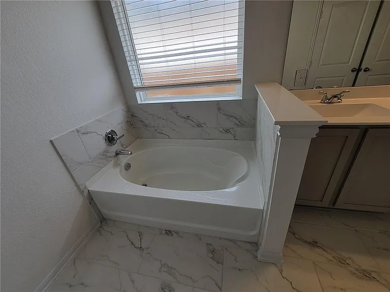 244 Crystal Brook Dr — Photo 21
