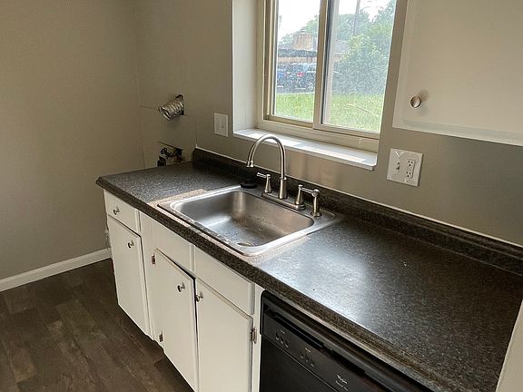 5th image of 1612 Mars Hill Dr APT A