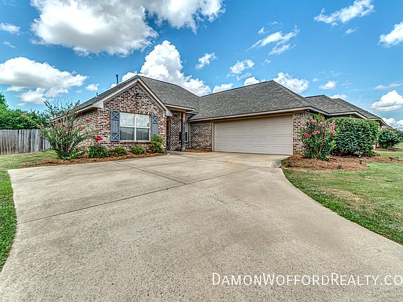 3rd image of 117 Millhouse Dr