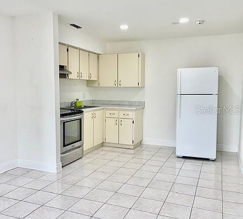 3rd image of 9015 WESTCHESTER CIRCLE #34