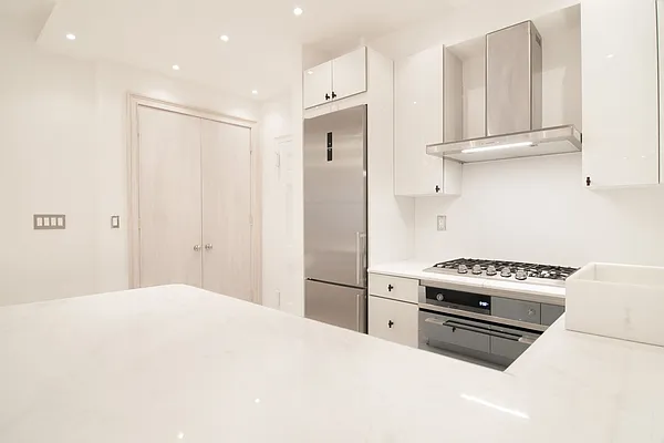 Rented by WAM Partners - William Moses Co. | media 22