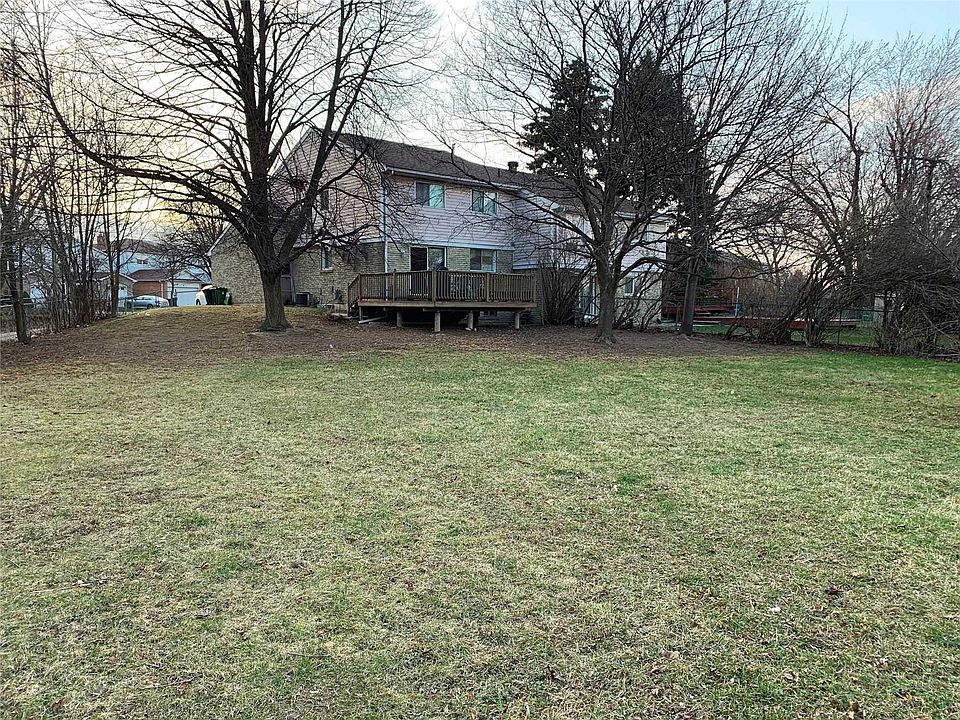 2nd image of 61 Buckhurst Cres