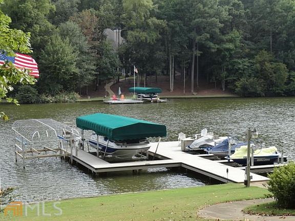3rd image of 1360 Winged Foot Dr