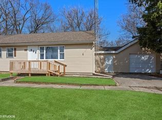 524 Severn Ct, Kingsford Heights, IN 46346