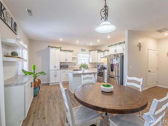 4th image of 220 Ripley Rte E #160E-8