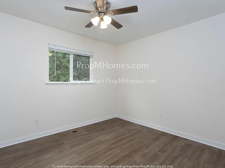 13400 SW Walker Rd — Photo 8