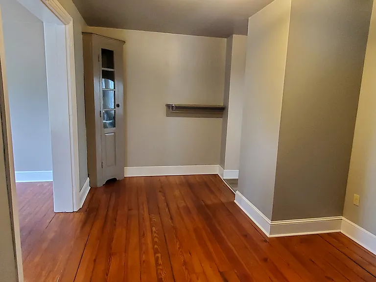 39 W King St #3 — Photo 7