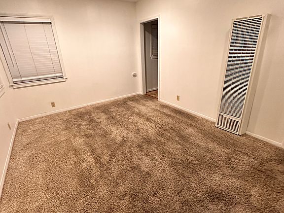 3rd image of 598 Spruce Rd #2