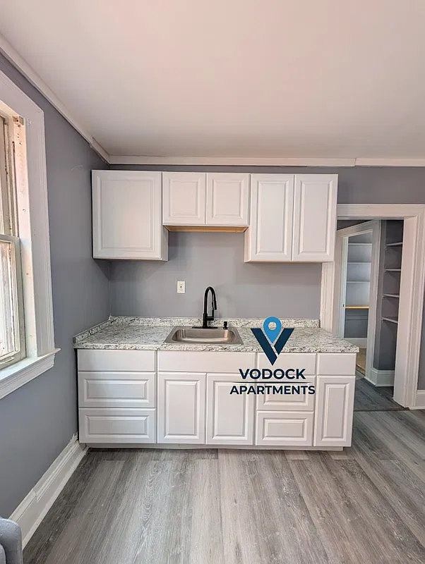 *$500 PROMO* Beautiful $1,250 2 Bed — Photo 3