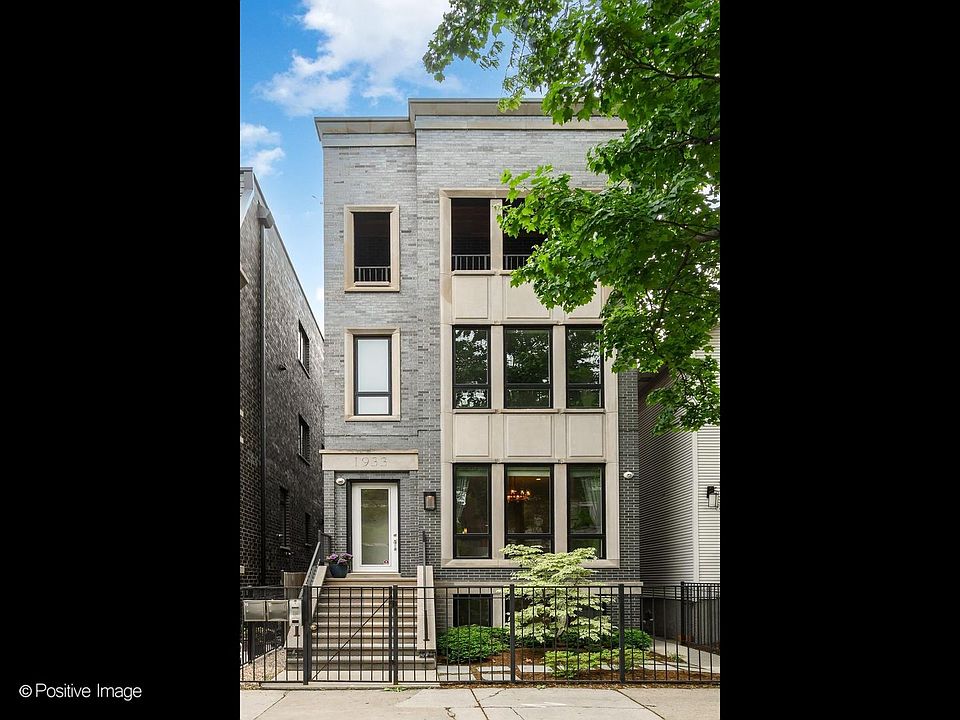 1st image of 1933 N Kenmore Ave #1