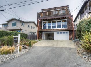 555 Sierra St, Moss Beach, CA