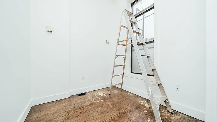 Rented by Nooklyn NYC LLC | media 124