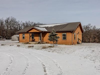 19055 Julie Rd, Lebanon, MO, 65536