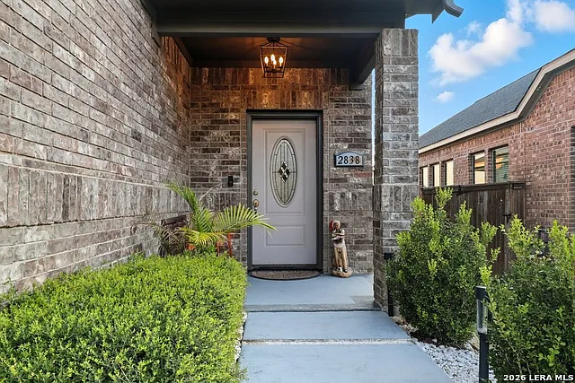 4 bed, 2.5 bath, 2119 sqft, $2,200 — Photo 3
