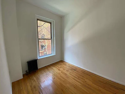 Rented by Dynamik Realty | media 16