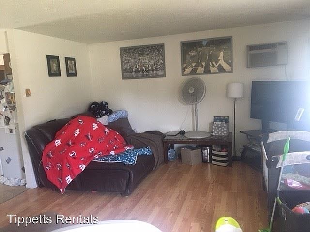 2nd image of 628 Vilas St