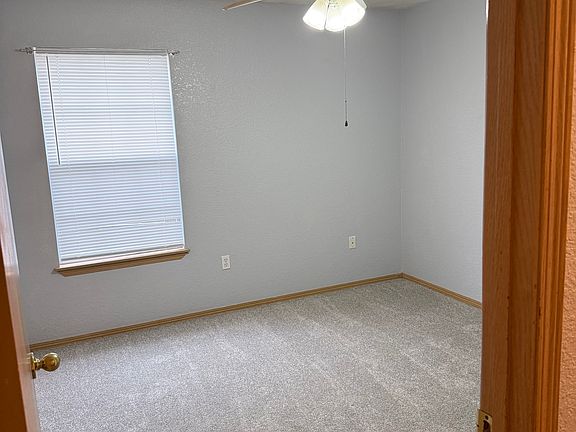 5th image of 1100 N Hico St #B