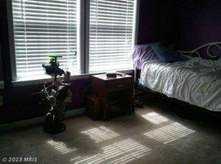 42 Conewago Ct, Falling Waters, WV 25419