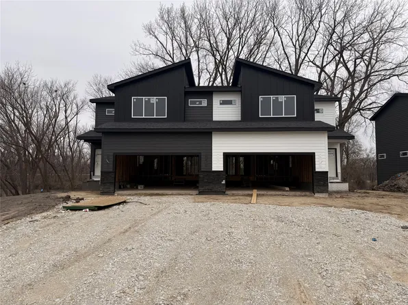 521 S 4th St, Adel, IA 50003