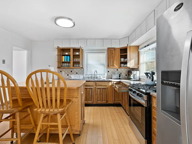 310 Aubuchon St — Photo 10