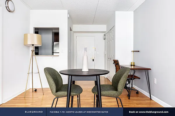 Rented by The Blueground | media 51