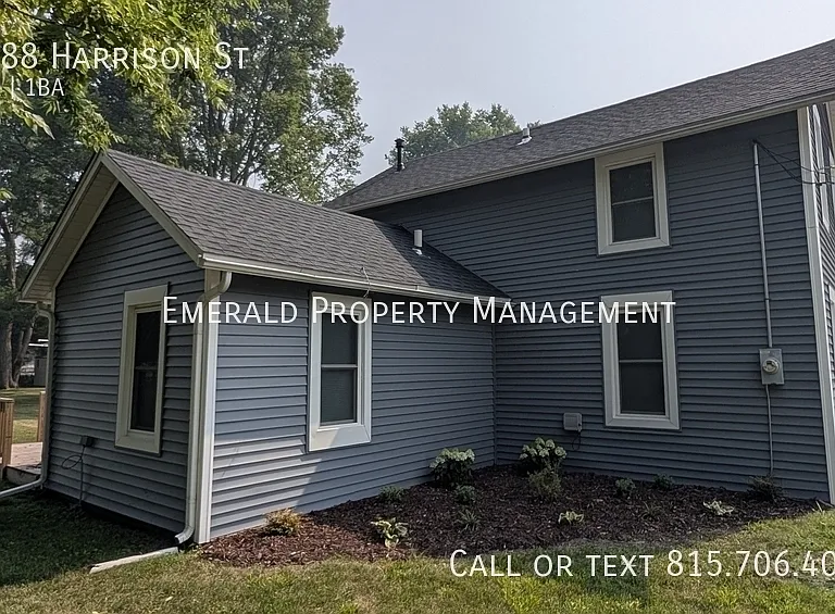 5688 Harrison St — Photo 2