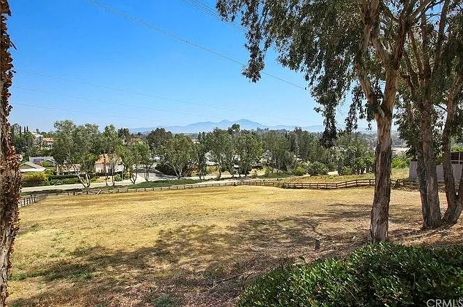 25931 Sheriff Rd — Photo 20