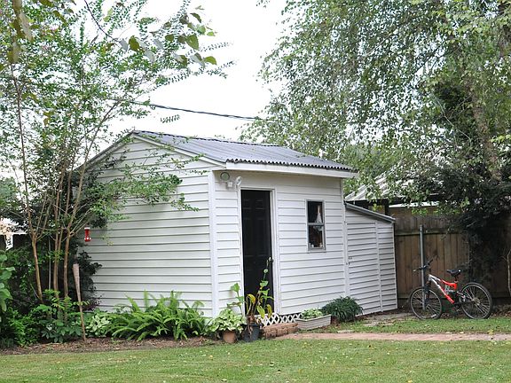 Shed