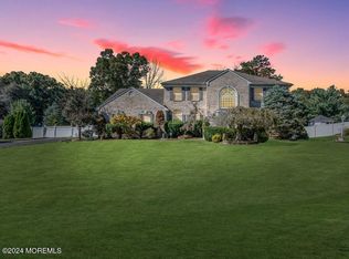 36 Overlook Dr, Jackson, NJ