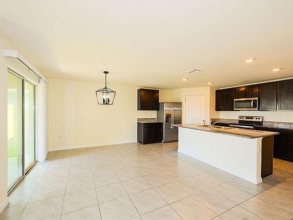 4th image of 16755 Sunburst Lake St