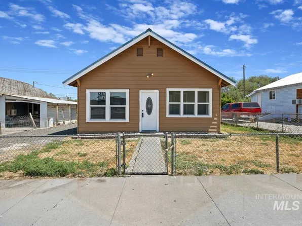 316 8th Ave S, Buhl, ID 83316