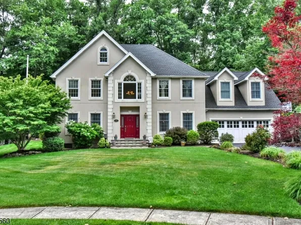 48 Ackerman St, Waldwick Boro, NJ 07463