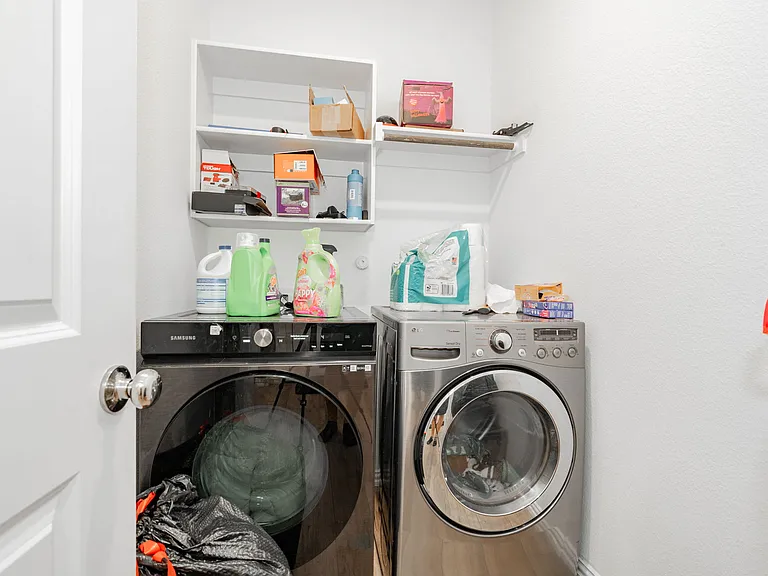 1034 Manuel Dr — Photo 25