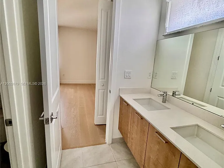8108 NW 48th Ter — Photo 41