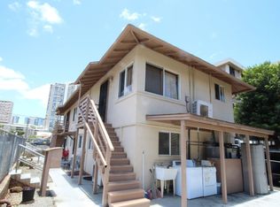 758 Isenberg St APT 4, Honolulu, HI 96826