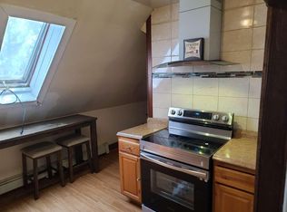 14 Clifton Ave FLOOR 3, Lynn, MA 01902