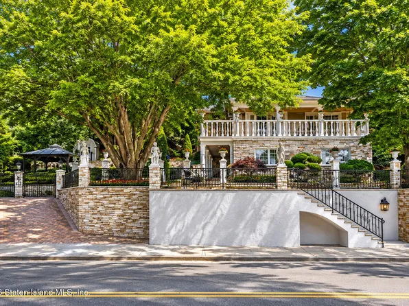 1807 Richmond Rd, Staten Island, NY 10306