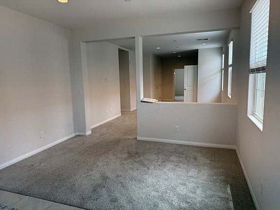 4th image of 579 Quiet Serenade Ct