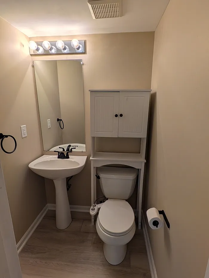 2 bed, 1.5 bath, 1100 sqft, $1,395 — Photo 3