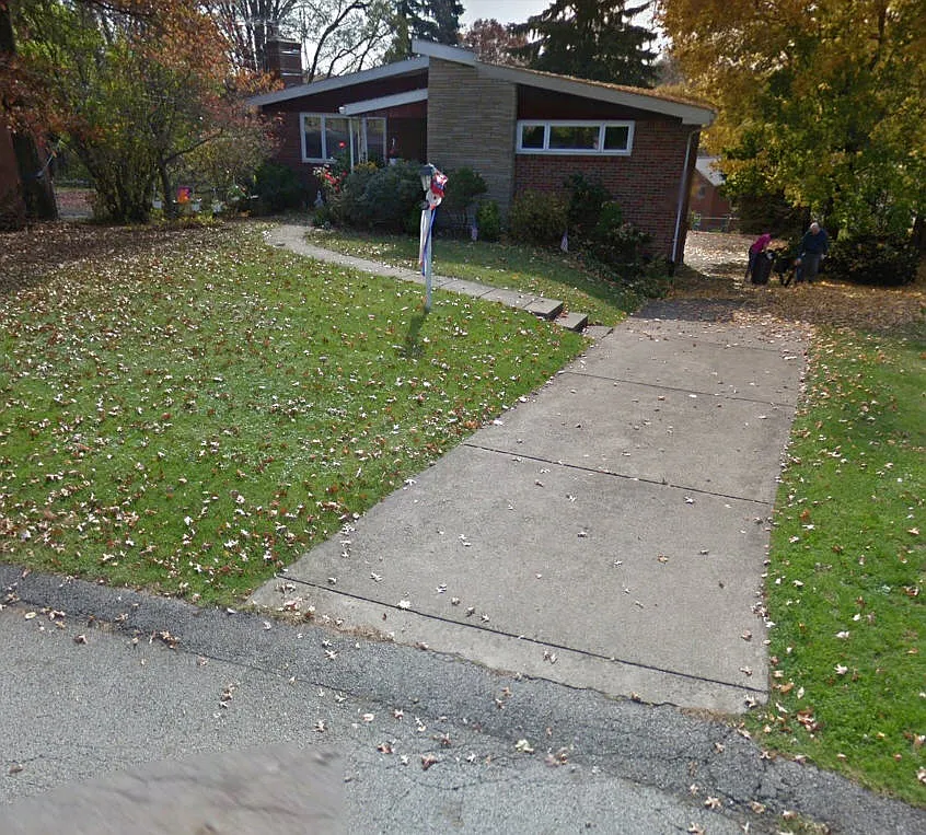 1204 Bowling Green Dr photo 1