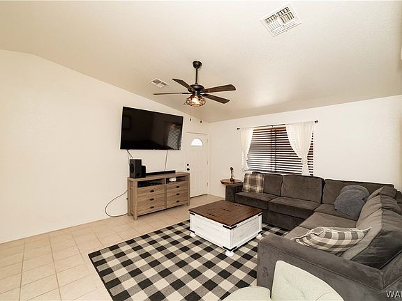 3rd image of 2750 N Rainbow Street