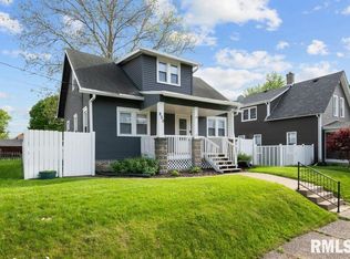 820 17th Ave, Moline, IL 61265