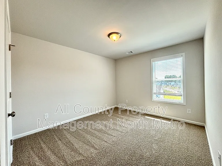 6366 Pine Ridge Point — Photo 6