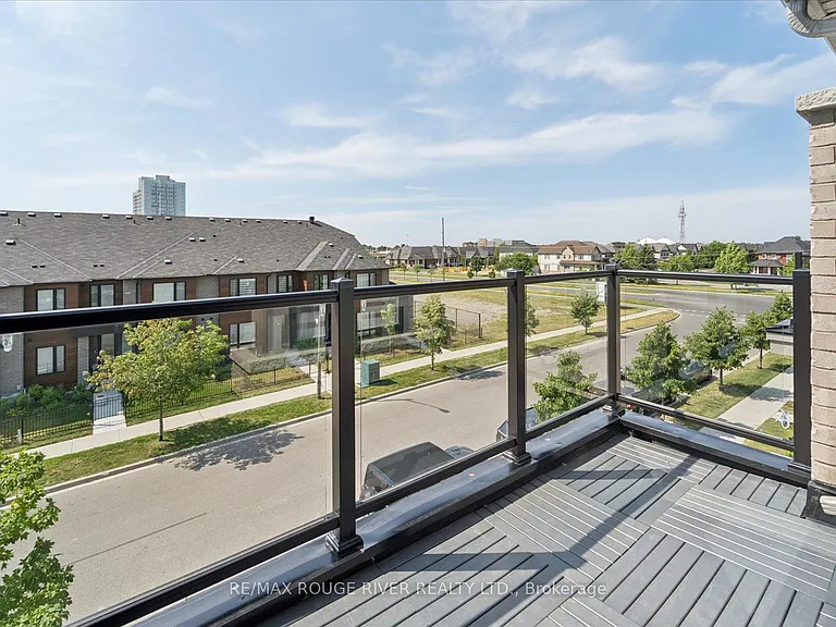 6 Esquire Way — Photo 28